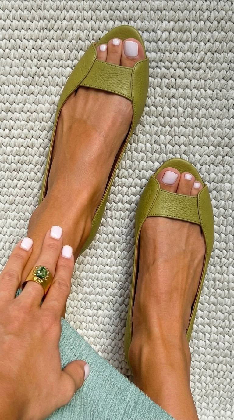 WARREN & GRACE | ADELINA GOLDEN COMFORT CHIC SANDALS