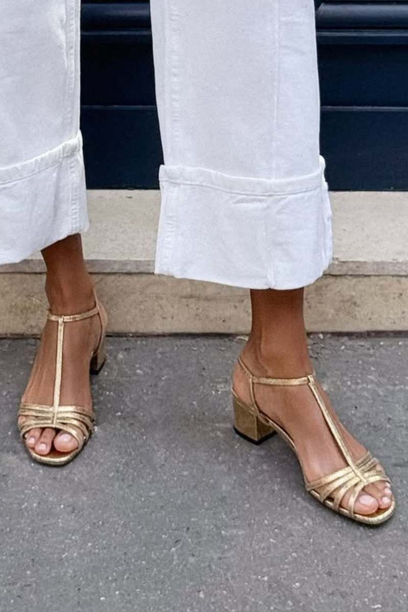 WARREN & GRACE | ALLEGRA GOLDEN SANDALS EVERYDAY ELEGANCE