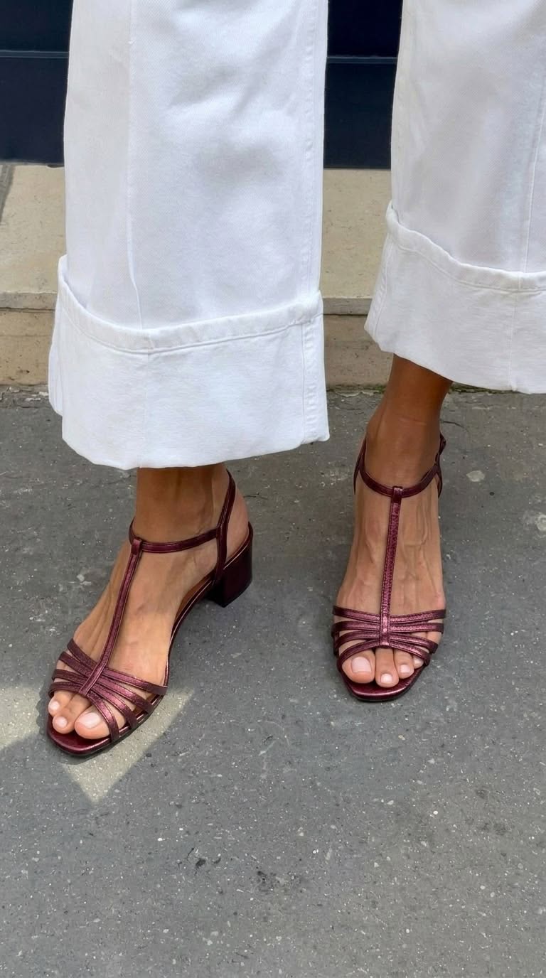 WARREN & GRACE | ALLEGRA GOLDEN SANDALS EVERYDAY ELEGANCE